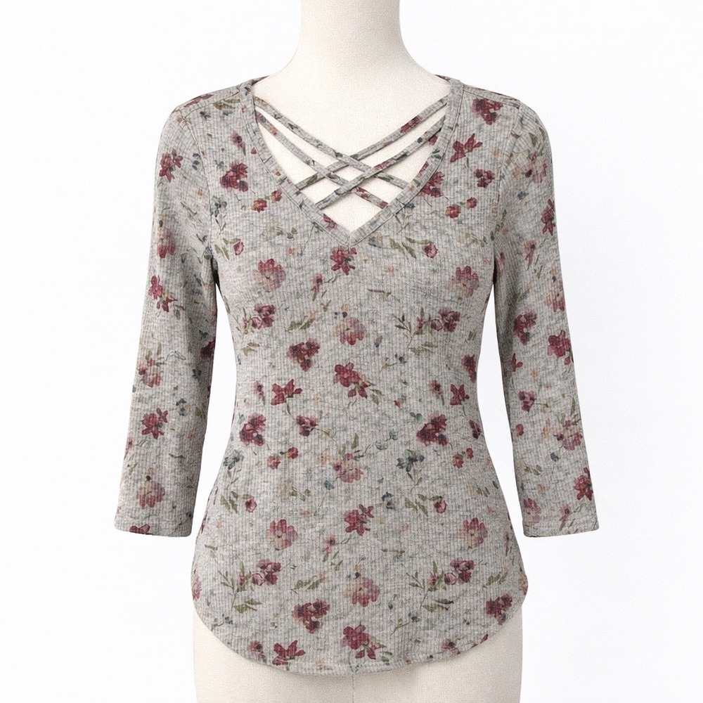 Cloudchaser Waffle Knit‎ Top Womens Small Gray Floral Lattice Neck Thermal